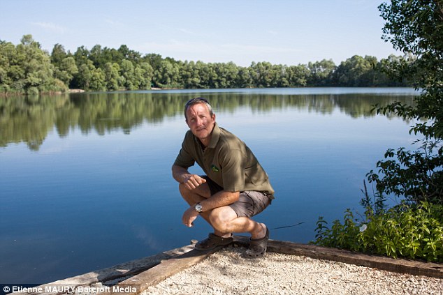 Lee Boyer French fishing lake